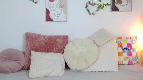 Snapshot of yours_goddess chatting on 25, 9, 2025 yours_goddess online show from 25, 9, 2025