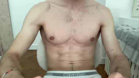 Snapshot of yoursensualguy chatting on 5, 5, 2026 yoursensualguy online show from 5, 5, 2026