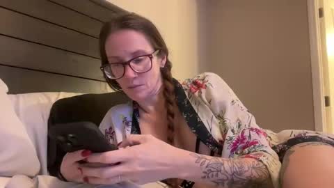 Snapshot of yourstrulylivy chatting on 4, 1, 2025 yourstrulylivy online show from 4, 1, 2025