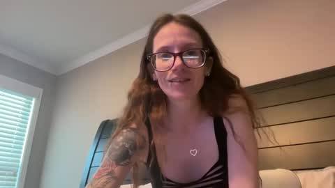 Snapshot of yourstrulylivy chatting on 21, 2, 2025 yourstrulylivy online show from 21, 2, 2025