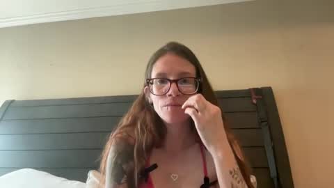 Snapshot of yourstrulylivy chatting on 22, 2, 2025 yourstrulylivy online show from 22, 2, 2025