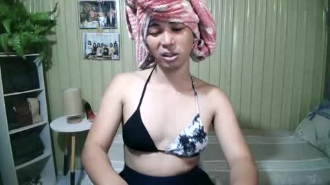 Snapshot of yoursubmissive_larah chatting on 12, 4, 2026 yoursubmissive_larah online show from 12, 4, 2026