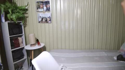 Snapshot of yoursubmissive_larah chatting on 13, 4, 2026 yoursubmissive_larah online show from 13, 4, 2026