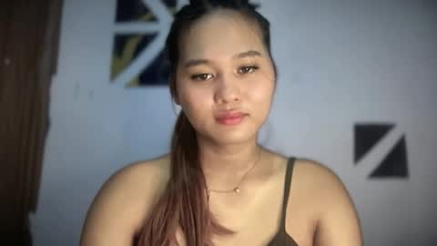 yoursweetgirl_zia online show from 17, 5, 2026