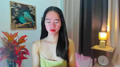 yourtinybunny online show from 12, 4, 2026