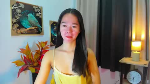 Snapshot of yourtinybunny chatting on 8, 5, 2026 yourtinybunny online show from 8, 5, 2026
