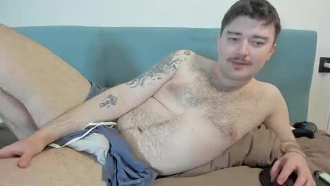 Snapshot of yourtotoro chatting on 25, 4, 2026 Mike online show from 25, 4, 2026