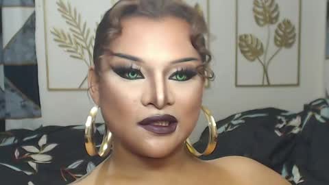 Snapshot of yourtrannyqueenxxx chatting on 27, 4, 2026 Anastacia Grey online show from 27, 4, 2026