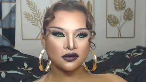 Snapshot of yourtrannyqueenxxx chatting on 12, 5, 2026 Anastacia Grey online show from 12, 5, 2026