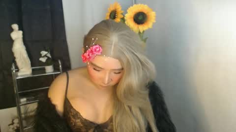 Snapshot of yourtransjeen chatting on 24, 2, 2025 Jeen online show from 24, 2, 2025