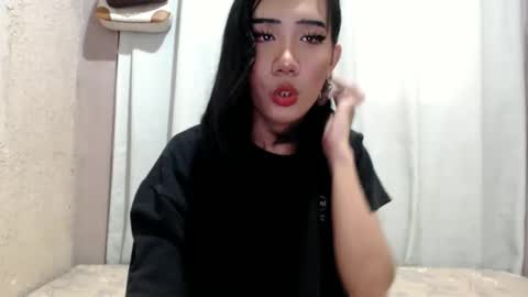 Snapshot of yourwife_material99 chatting on 6, 4, 2026 yourwife_material99 online show from 6, 4, 2026