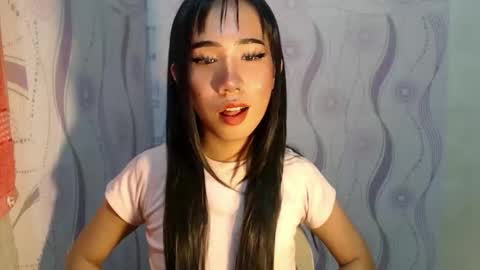 Snapshot of yourwife_material99 chatting on 15, 4, 2026 yourwife_material99 online show from 15, 4, 2026