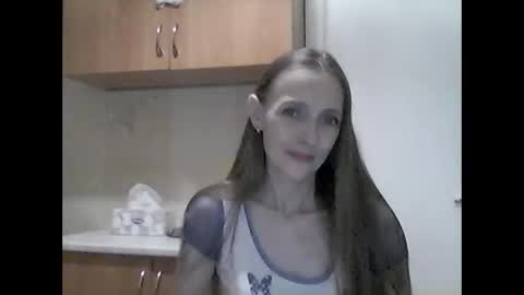 Snapshot of youur_light chatting on 18, 4, 2026 Youur light online show from 18, 4, 2026