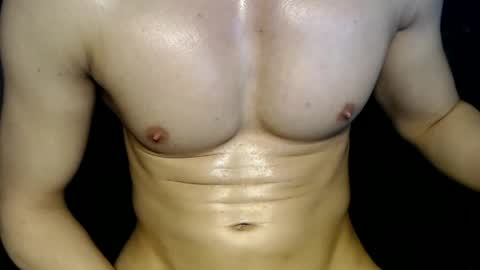 Snapshot of youuungmusclexl chatting on 7, 2, 2025 YoungMuscleXL online show from 7, 2, 2025