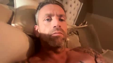 Snapshot of youwantus69 chatting on 9, 10, 2025 You want us 69 online show from 9, 10, 2025