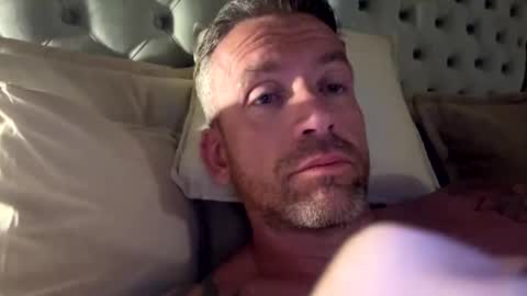 Snapshot of youwantus69 chatting on 22, 10, 2025 You want us 69 online show from 22, 10, 2025