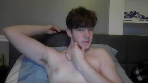 Snapshot of yp05 chatting on 30, 4, 2026 YoungPhysique05 online show from 30, 4, 2026