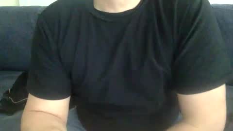 Snapshot of yque2 chatting on 6, 3, 2025 yque online show from 6, 3, 2025