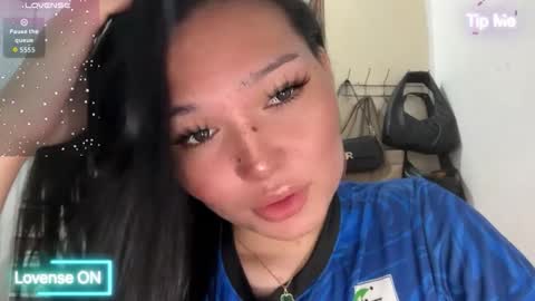 Snapshot of yrdrmgrl_jennie26 chatting on 11, 3, 2026 yrdrmgrl_jennie26 online show from 11, 3, 2026