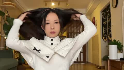 Snapshot of yuanlili chatting on 5, 11, 2025 lili online show from 5, 11, 2025