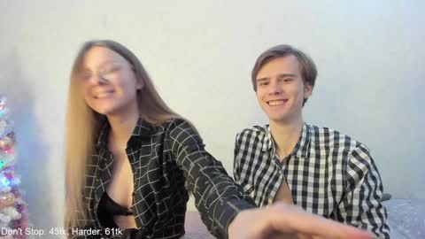 Snapshot of yueslang chatting on 29, 12, 2024 Yue Lang and Samm online show from 29, 12, 2024