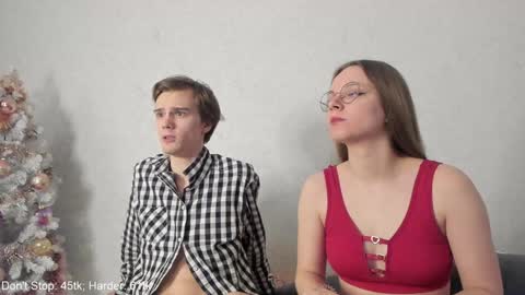 Snapshot of yueslang chatting on 30, 12, 2024 Yue Lang and Samm online show from 30, 12, 2024