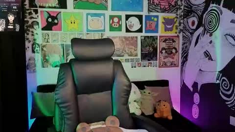    rawr   Anne Independent model      online show from 8, 2, 2026