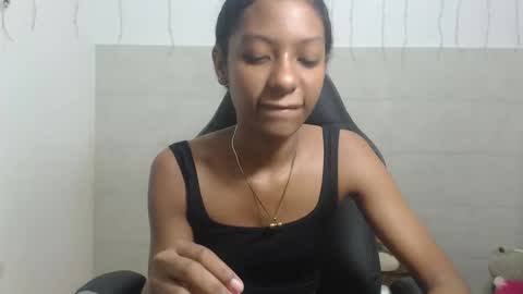 Snapshot of yukari_pr chatting on 9, 9, 2025 YUKARI online show from 9, 9, 2025