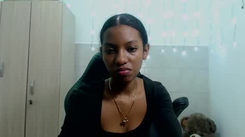 Snapshot of yukari_pr chatting on 13, 9, 2025 YUKARI online show from 13, 9, 2025