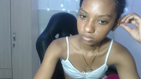 Snapshot of yukari_pr chatting on 25, 10, 2025 YUKARI online show from 25, 10, 2025