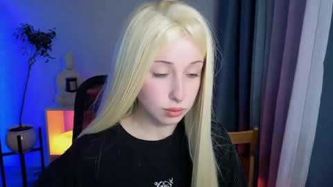 Snapshot of yukimisa chatting on 18, 4, 2026 Misa online show from 18, 4, 2026