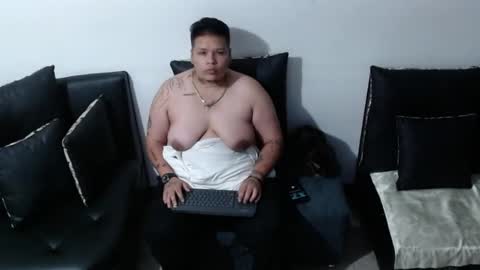 yul and val couple online show from 9, 11, 2025