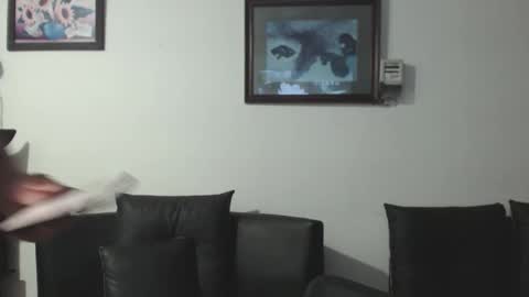 Snapshot of yulandval chatting on 24, 4, 2026 yul and val couple online show from 24, 4, 2026