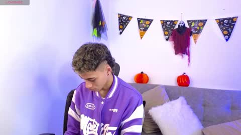 yulian_vasquez online show from 29, 10, 2025