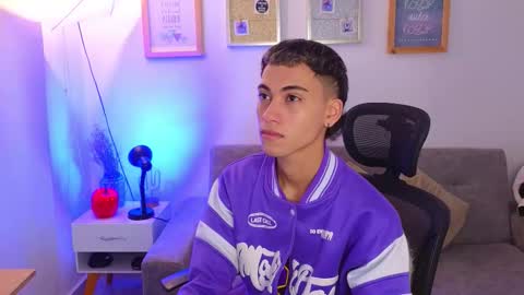 yulian_vasquez online show from 12, 11, 2025