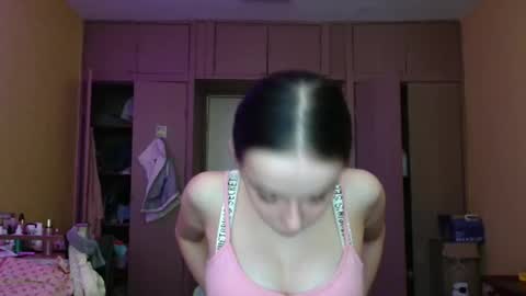 Snapshot of yuliastar chatting on 5, 4, 2026 Yuliia online show from 5, 4, 2026