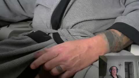 Snapshot of yumguy69 chatting on 16, 11, 2025 YumGuy69 online show from 16, 11, 2025