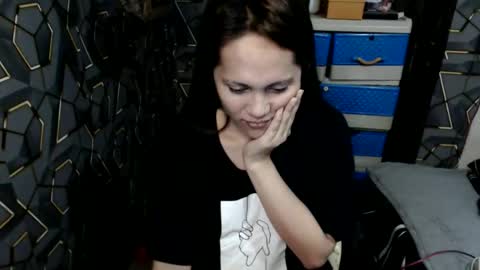 Snapshot of yumi_white chatting on 13, 2, 2026 yumi online show from 13, 2, 2026