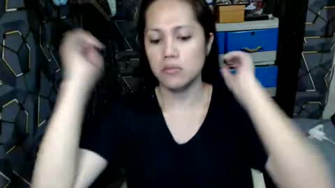 Snapshot of yumi_white chatting on 24, 2, 2026 yumi online show from 24, 2, 2026