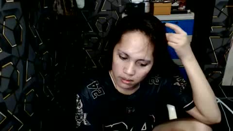 Snapshot of yumi_white chatting on 14, 3, 2026 yumi online show from 14, 3, 2026