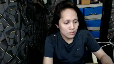 Snapshot of yumi_white chatting on 19, 3, 2026 yumi online show from 19, 3, 2026