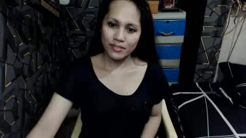 Snapshot of yumi_white chatting on 17, 4, 2026 yumi online show from 17, 4, 2026