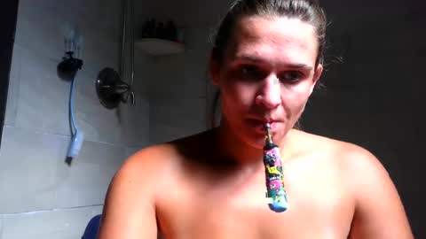 Snapshot of yumiepussyy chatting on 1, 10, 2025 Payton kelly online show from 1, 10, 2025