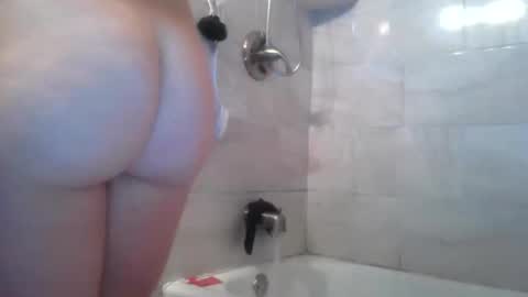 Snapshot of yumiepussyy chatting on 6, 11, 2025 Payton kelly online show from 6, 11, 2025