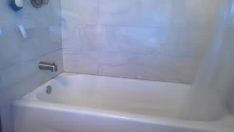 Snapshot of yumiepussyy chatting on 5, 1, 2026 Payton kelly online show from 5, 1, 2026