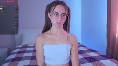 Snapshot of yumiiai chatting on 9, 9, 2025 Yumi online show from 9, 9, 2025