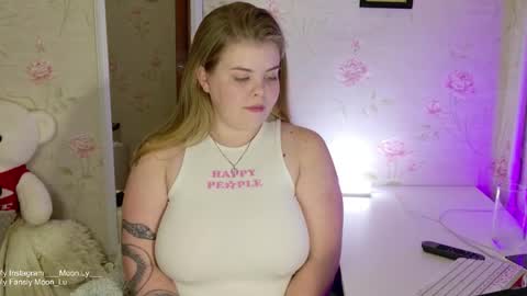 Polly online show from 9, 10, 2025