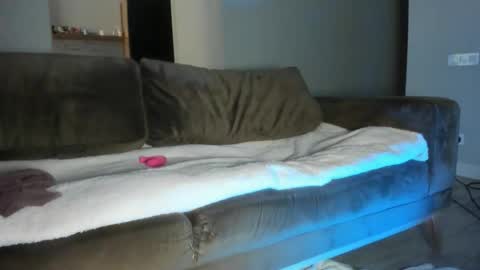 Yumi online show from 20, 2, 2025