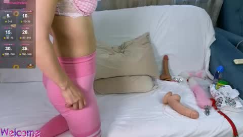 Snapshot of yummy__ayami chatting on 17, 9, 2025 Yummy Ayami online show from 17, 9, 2025