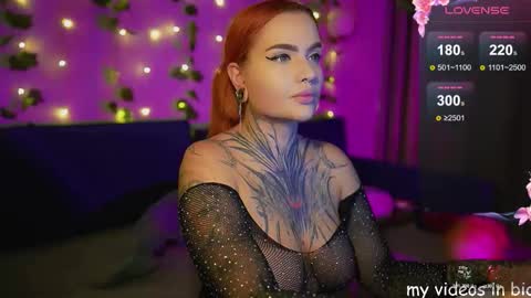 Snapshot of yummy__peach chatting on 24, 10, 2025 Catherine online show from 24, 10, 2025